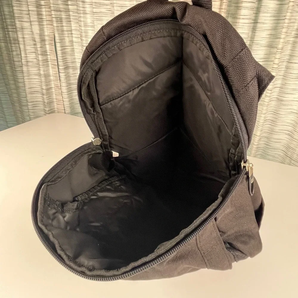 Timberland Messenger Bag Black Medium Ripstop Crossbody H 14 x W 10 x D 3 in